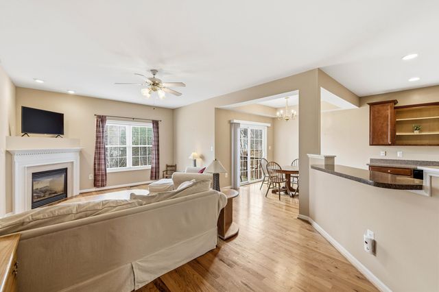 355 HOOVER RD, Woodstock, VA 22664