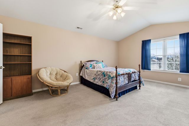 355 HOOVER RD, Woodstock, VA 22664