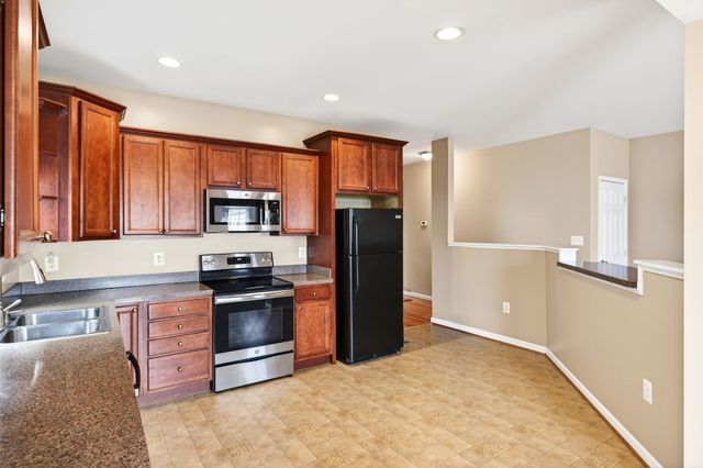 355 HOOVER RD, Woodstock, VA 22664