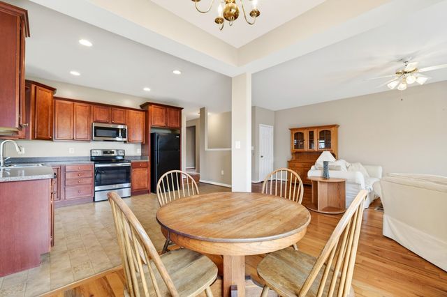 355 HOOVER RD, Woodstock, VA 22664