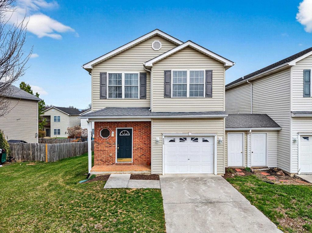 355 HOOVER RD, Woodstock, VA 22664