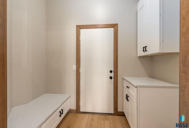 5412 W Liberator Cir Circle, Sioux Falls, SD 57107