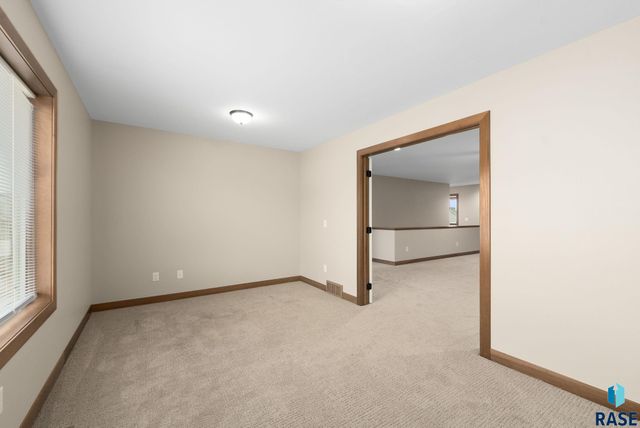 5412 W Liberator Cir Circle, Sioux Falls, SD 57107