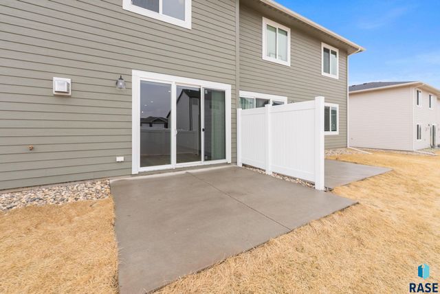 5412 W Liberator Cir Circle, Sioux Falls, SD 57107