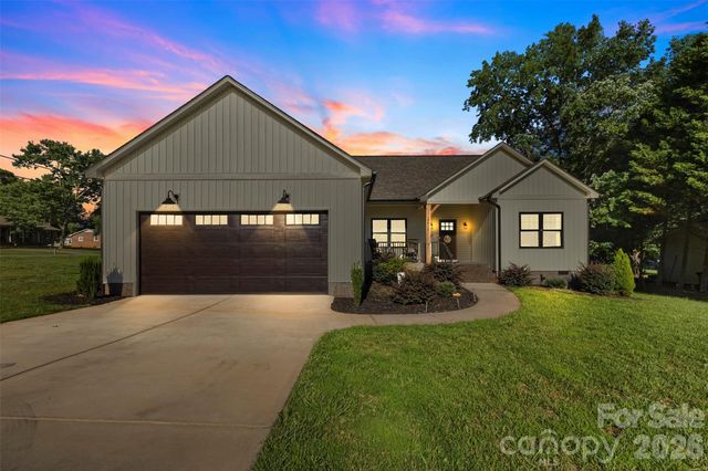 2616 Teague Street, Lincolnton, NC 28092