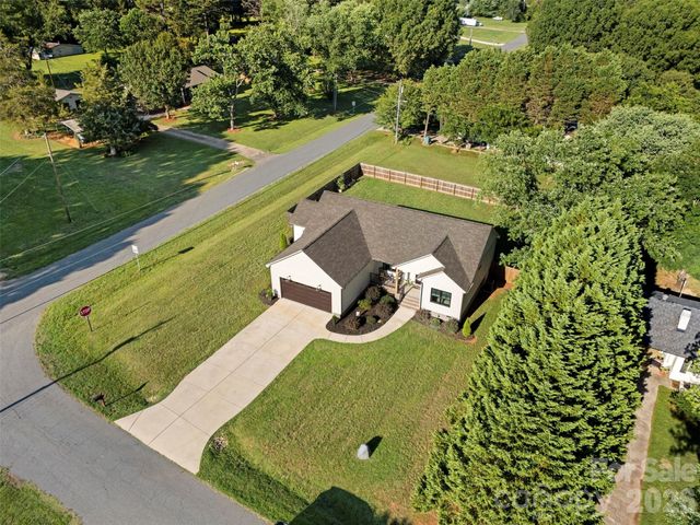 2616 Teague Street, Lincolnton, NC 28092
