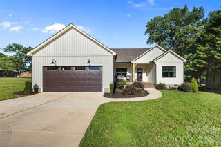 2616 Teague Street, Lincolnton, NC 28092