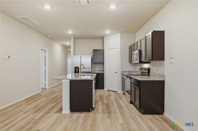 1126 Stone Valley Road B, Temple, TX 76502
