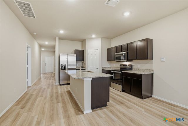 1126 Stone Valley Road B, Temple, TX 76502