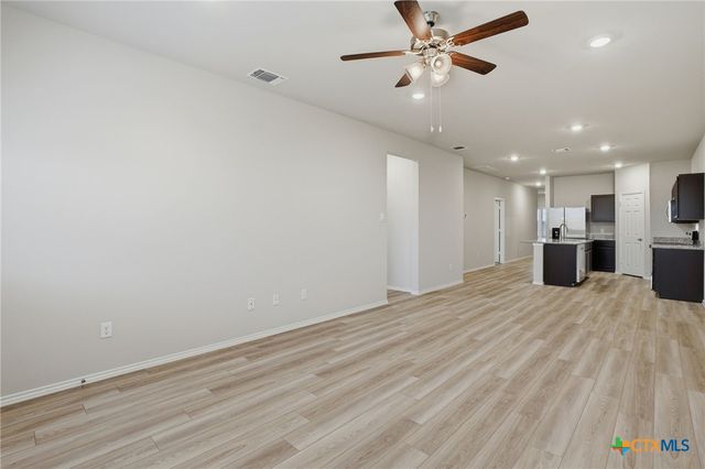 1126 Stone Valley Road B, Temple, TX 76502