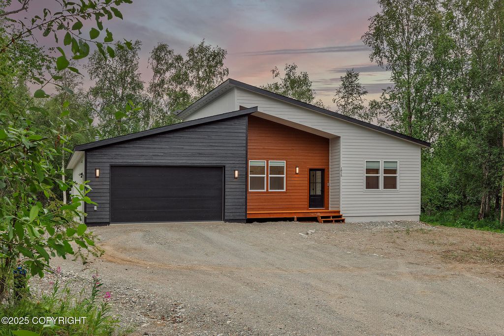 1815 E Caribou Loop, Wasilla, AK 99654