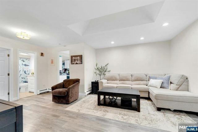 31 Roome Street, Lincoln Park Borough, NJ 07035