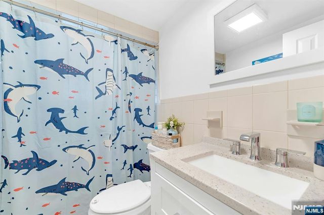 31 Roome Street, Lincoln Park Borough, NJ 07035