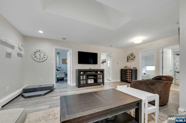 31 Roome Street, Lincoln Park Borough, NJ 07035