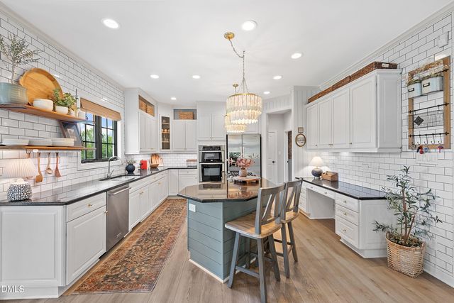 2501 Belden Place, Raleigh, NC 27614