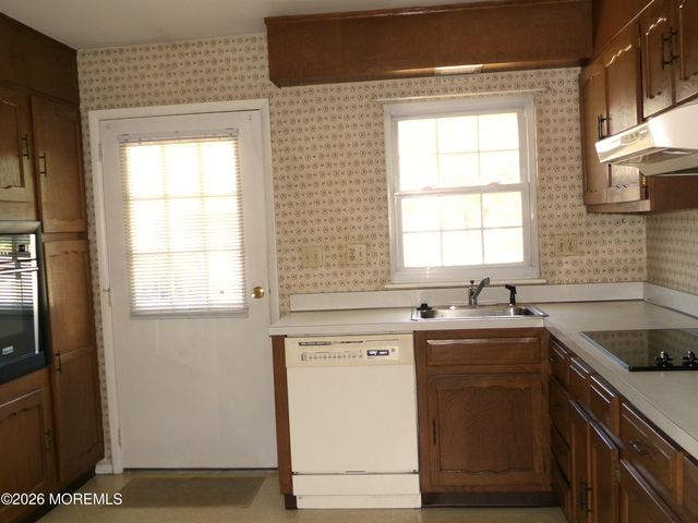1067D Aberdeen Drive, Lakewood, NJ 08701