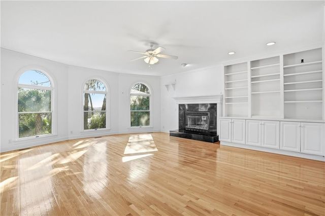 188 Harbor Pointe Drive, Brunswick, GA 31523