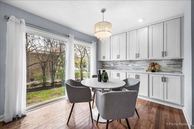 315 Charal Lane, Highland Park, IL 60035