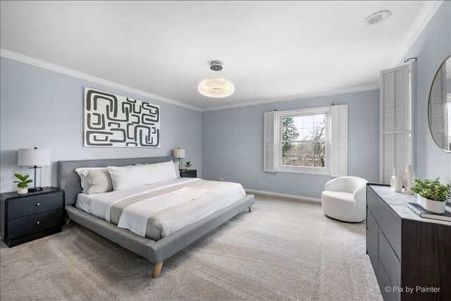 315 Charal Lane, Highland Park, IL 60035