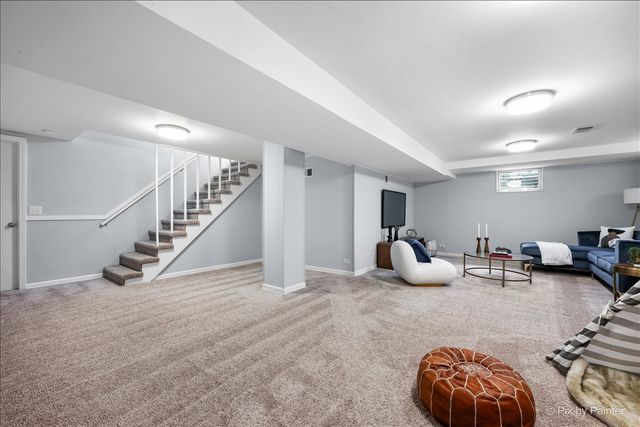 315 Charal Lane, Highland Park, IL 60035