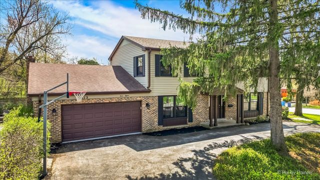 315 Charal Lane, Highland Park, IL 60035