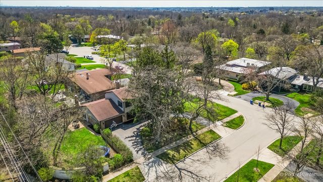 315 Charal Lane, Highland Park, IL 60035