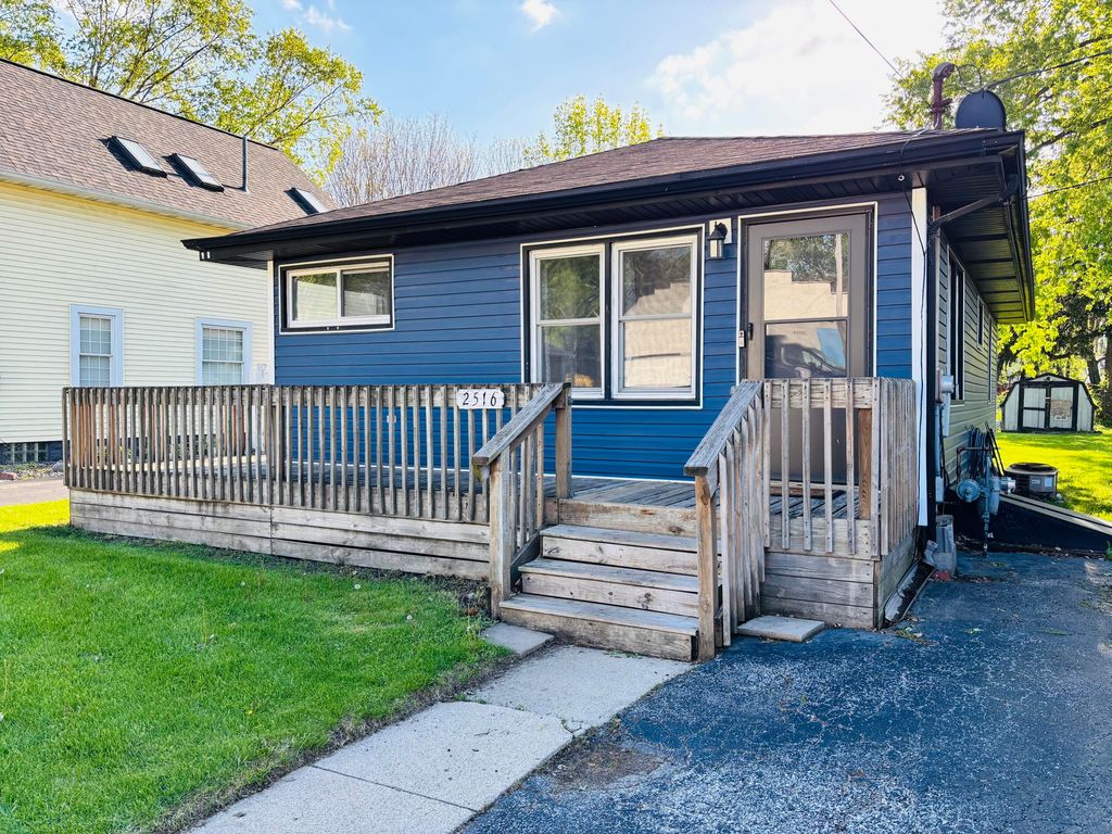 2516 Mccool Road, Portage, IN 46368