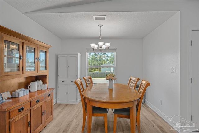 6292 Cardinal Cove Ln, Pensacola, FL 32504