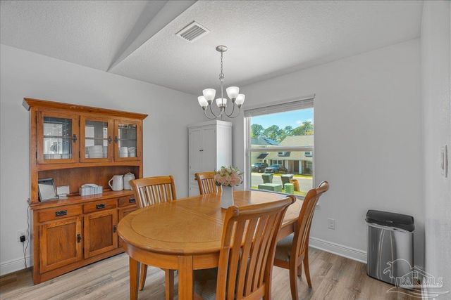 6292 Cardinal Cove Ln, Pensacola, FL 32504