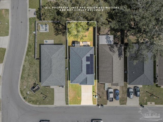 6292 Cardinal Cove Ln, Pensacola, FL 32504