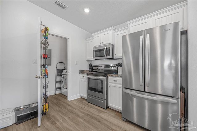 6292 Cardinal Cove Ln, Pensacola, FL 32504