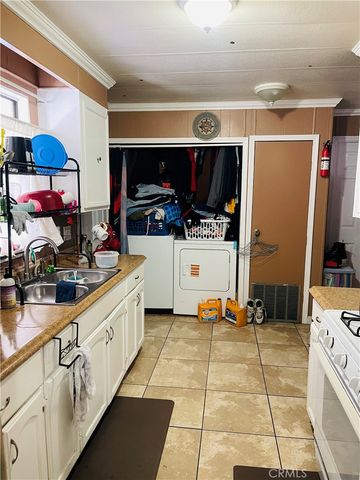 17400 Valley Boulevard 95, Fontana, CA 92335