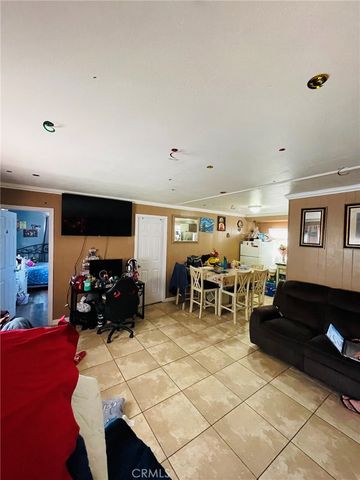 17400 Valley Boulevard 95, Fontana, CA 92335