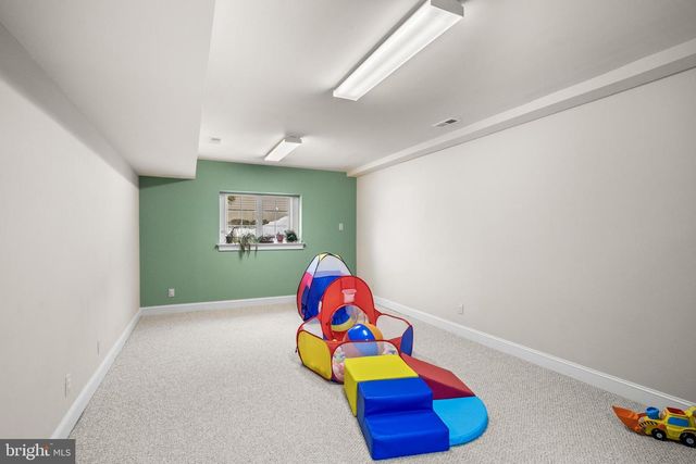 26 CARRIAGE HOUSE CT, Cherry Hill, NJ 08003