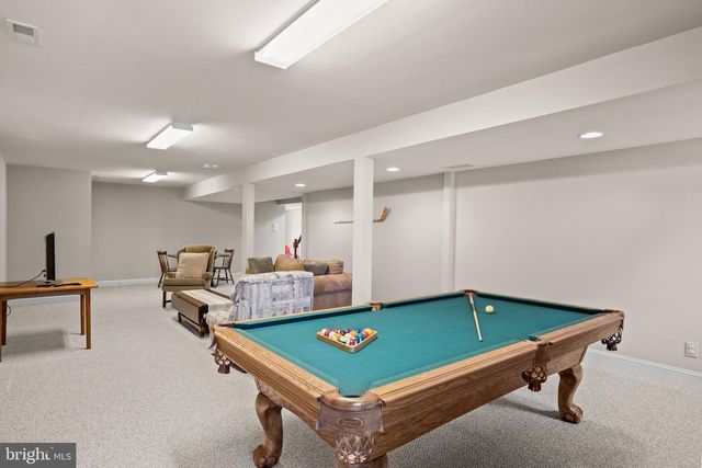 26 CARRIAGE HOUSE CT, Cherry Hill, NJ 08003