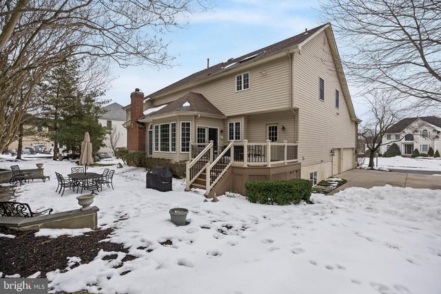 26 CARRIAGE HOUSE CT, Cherry Hill, NJ 08003