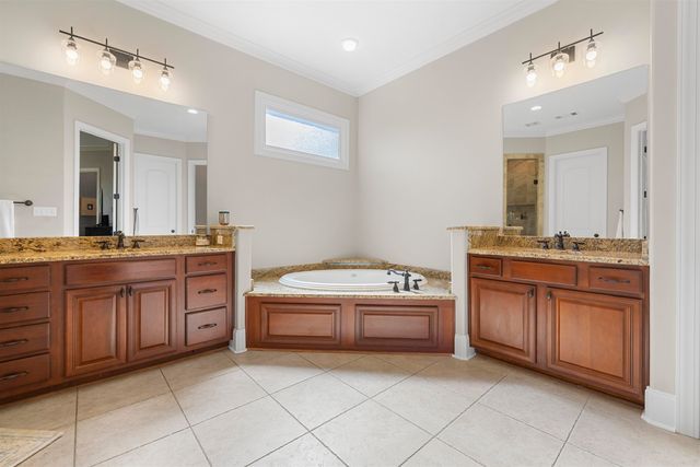 1620 TARTAN LN, Collierville, TN 38017