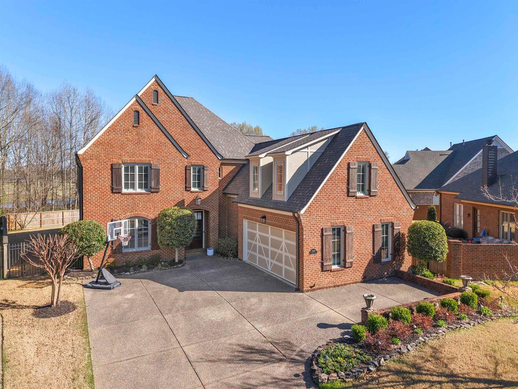 1620 TARTAN LN, Collierville, TN 38017
