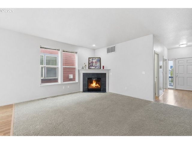 1450 Ne EDGEFIELD St, Hillsboro, OR 97124