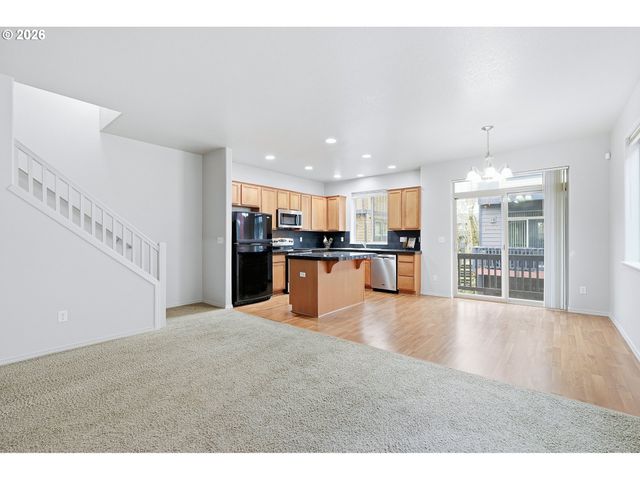 1450 Ne EDGEFIELD St, Hillsboro, OR 97124