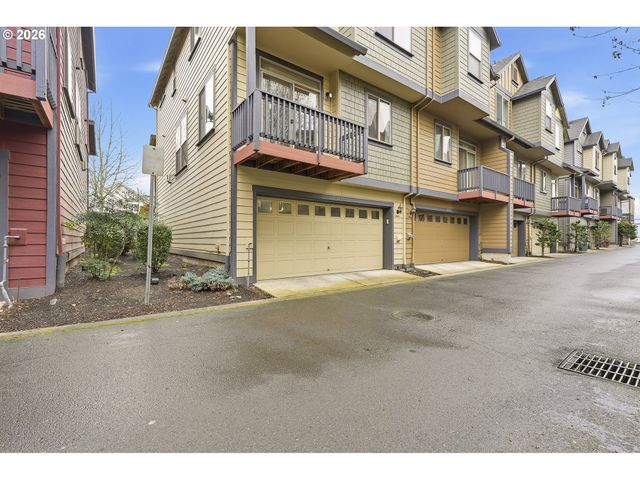 1450 Ne EDGEFIELD St, Hillsboro, OR 97124