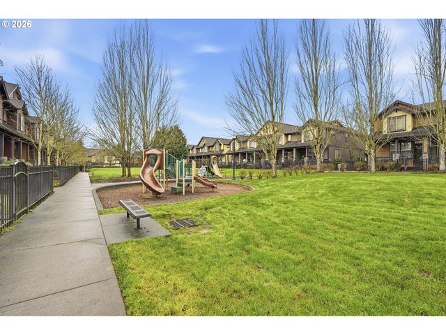 1450 Ne EDGEFIELD St, Hillsboro, OR 97124
