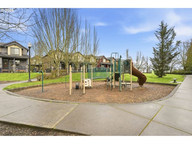 1450 Ne EDGEFIELD St, Hillsboro, OR 97124