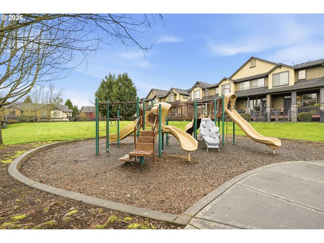 1450 Ne EDGEFIELD St, Hillsboro, OR 97124