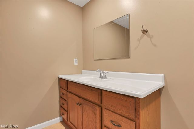 14953 King Road, Howard, OH 43028