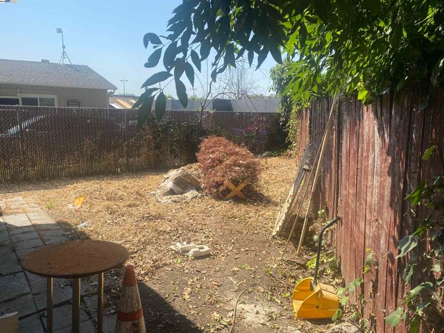 16557 E 14th Street, San Leandro, CA 94578