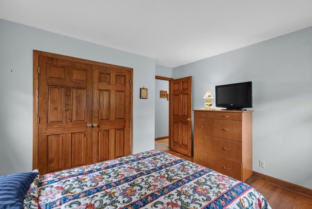W154N6431 Marvel DRIVE, Menomonee Falls, WI 53051