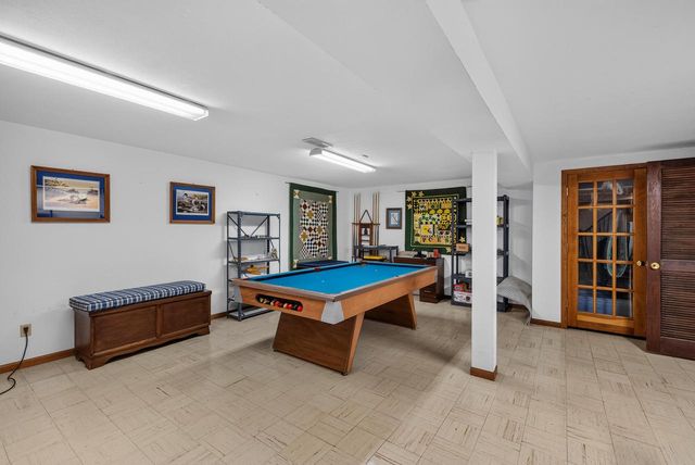 W154N6431 Marvel DRIVE, Menomonee Falls, WI 53051
