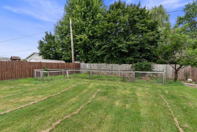 W154N6431 Marvel DRIVE, Menomonee Falls, WI 53051