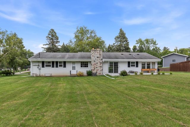 W154N6431 Marvel DRIVE, Menomonee Falls, WI 53051